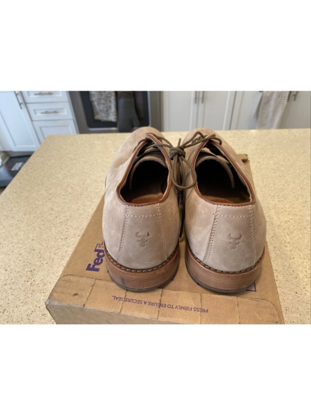 Trask Smooth Suede Men’s Sz 9 M Taupe Beige Leather Bucks Shoes - Picture 4 of 14